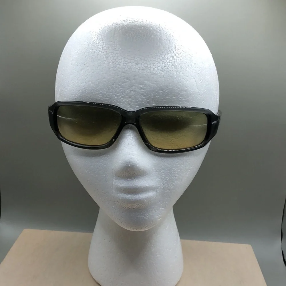 Dolce & Gabbana D&G 2075S 787 61-13-125 Sunglasses Black Italy Unisex